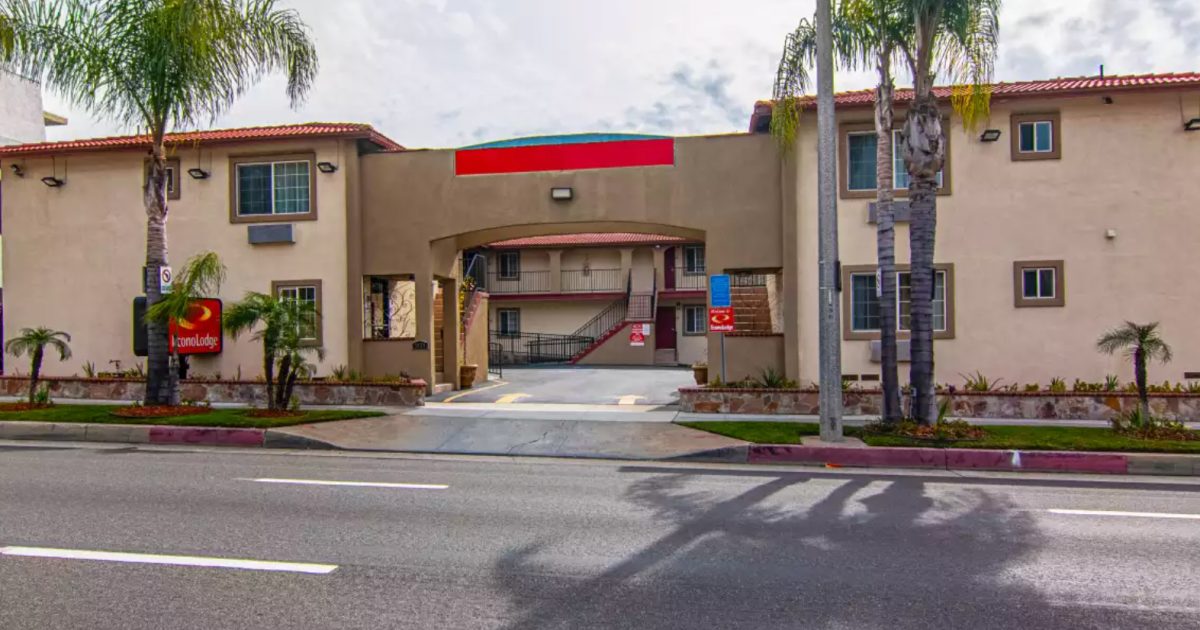 econo lodge long beach